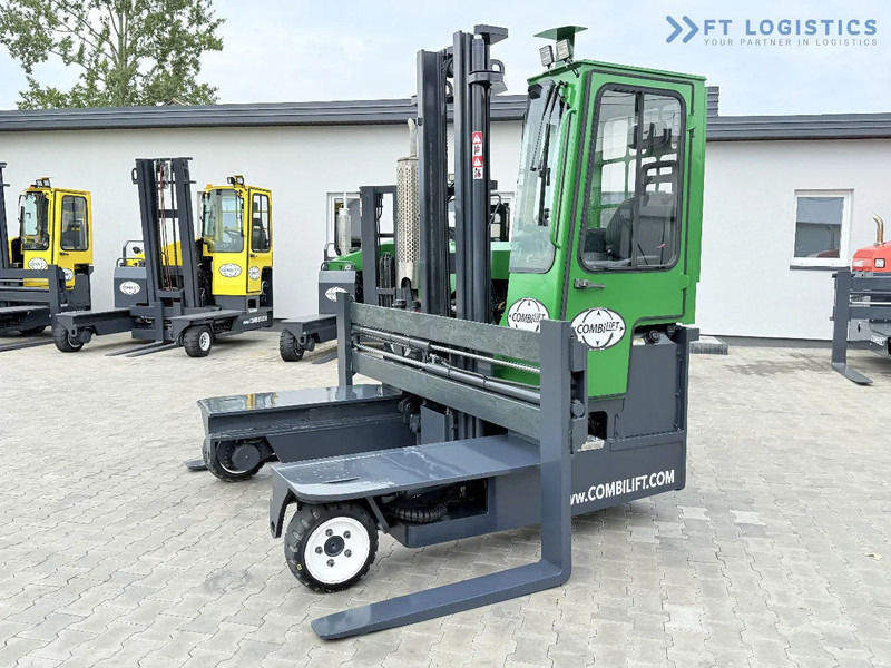 Combilift C3000 / DIESEL / DUPLEX - 4000MM / WIDE FORK POSITIONER 2700MM / FULL HEATED CABIN / ONLY 6905H / CONDITION - LIKE NEW! C3000 / - Четырехсторонний погрузчик: фото 2 Combilift C3000 / DIESEL / DUPLEX - 4000MM / WIDE FORK POSITIONER 2700MM / FULL HEATED CABIN / ONLY 6905H / CONDITION - LIKE NEW! C3000 / - Четырехсторонний погрузчик: фото 2