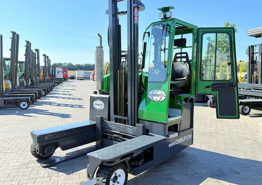 Combilift C3000 / DIESEL / DUPLEX - 4100MM / FREE-LIFT / CABIN / LIKE-NEW - Четырехсторонний погрузчик: фото 5 Combilift C3000 / DIESEL / DUPLEX - 4100MM / FREE-LIFT / CABIN / LIKE-NEW - Четырехсторонний погрузчик: фото 5