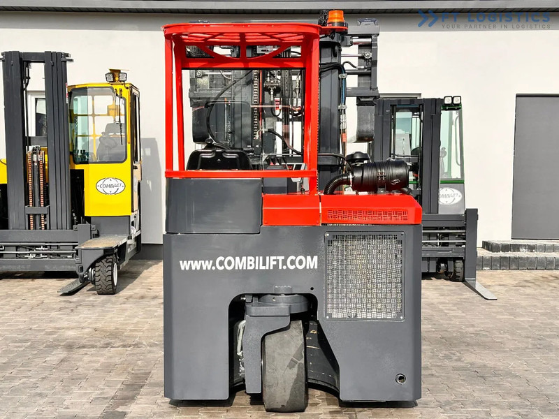 Combilift C3000CB / LPG / TRIPLEX / 5500MM / FREE LIFT / FORK SHIFT / POSITIONER C3000CB / LPG / TRIPLEX / 5500MM / FREE LIFT / FORK SHIFT - Четырехсторонний погрузчик: фото 4 Combilift C3000CB / LPG / TRIPLEX / 5500MM / FREE LIFT / FORK SHIFT / POSITIONER C3000CB / LPG / TRIPLEX / 5500MM / FREE LIFT / FORK SHIFT - Четырехсторонний погрузчик: фото 4