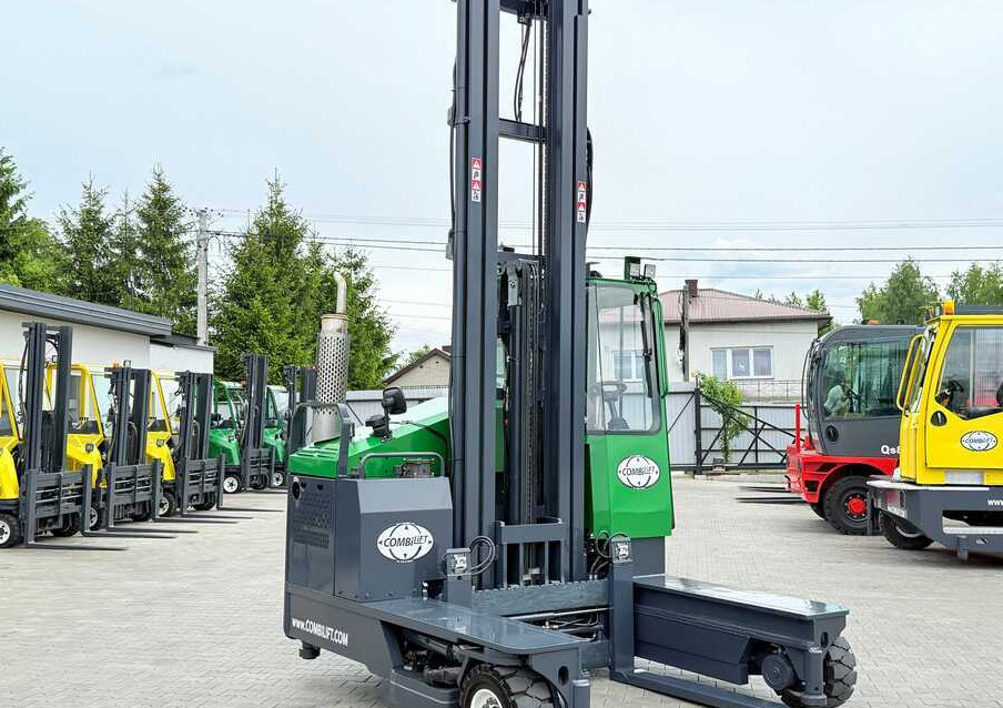 Combilift C4000 / GAS / TRIPLEX - 9300MM / FREE-LIFT / POSITIONER / LIKE NEW - Четырехсторонний погрузчик: фото 5 Combilift C4000 / GAS / TRIPLEX - 9300MM / FREE-LIFT / POSITIONER / LIKE NEW - Четырехсторонний погрузчик: фото 5