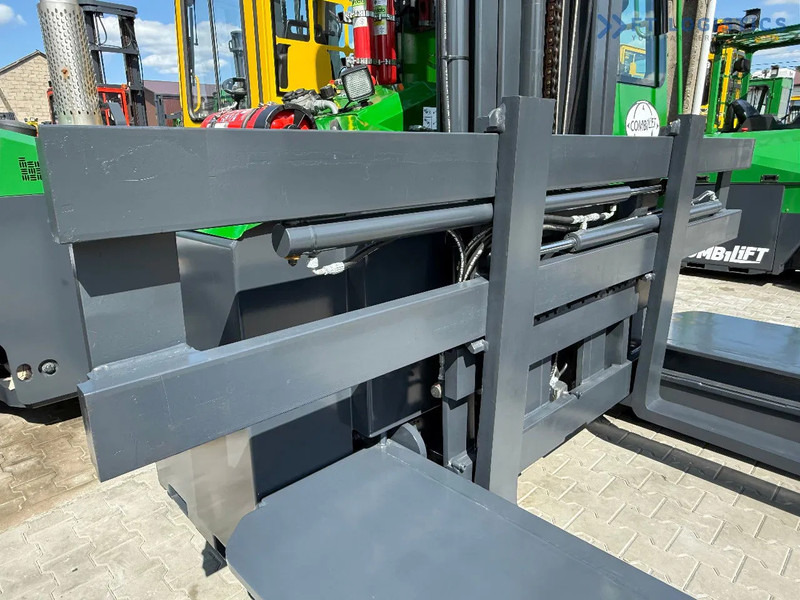 Combilift C5000E / ELECTRIC / TRIPLEX 8300MM / FULL FREE LIFT / WIDE FORK POSITIONER / SIDE SHIFT / BATTERY LIKE NEW C5000E / ELECTRIC / T - Четырехсторонний погрузчик: фото 5 Combilift C5000E / ELECTRIC / TRIPLEX 8300MM / FULL FREE LIFT / WIDE FORK POSITIONER / SIDE SHIFT / BATTERY LIKE NEW C5000E / ELECTRIC / T - Четырехсторонний погрузчик: фото 5