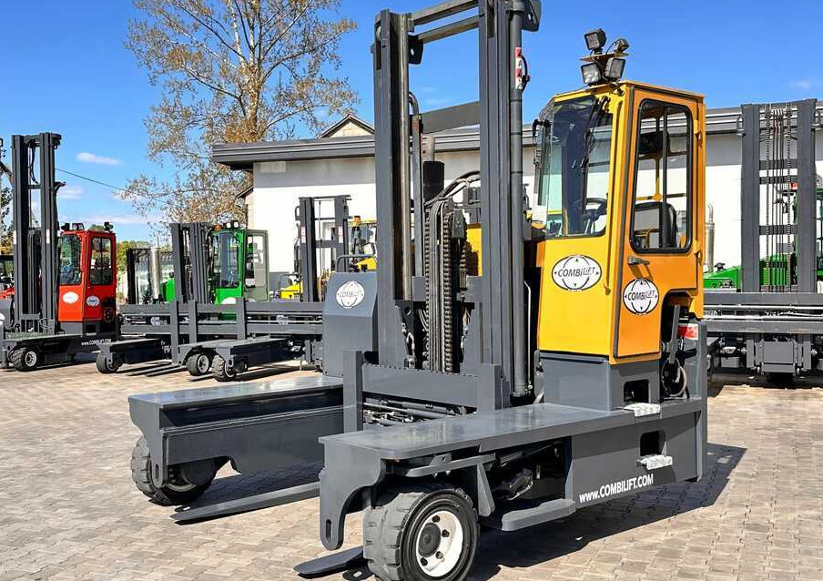 Combilift C9000 / GAS / DUPLEX / 4700MM / FREE LIFT / POSITIONER / FORK SIDE SHIFT / EXCELLENT CONDITION - Четырехсторонний погрузчик: фото 3 Combilift C9000 / GAS / DUPLEX / 4700MM / FREE LIFT / POSITIONER / FORK SIDE SHIFT / EXCELLENT CONDITION - Четырехсторонний погрузчик: фото 3