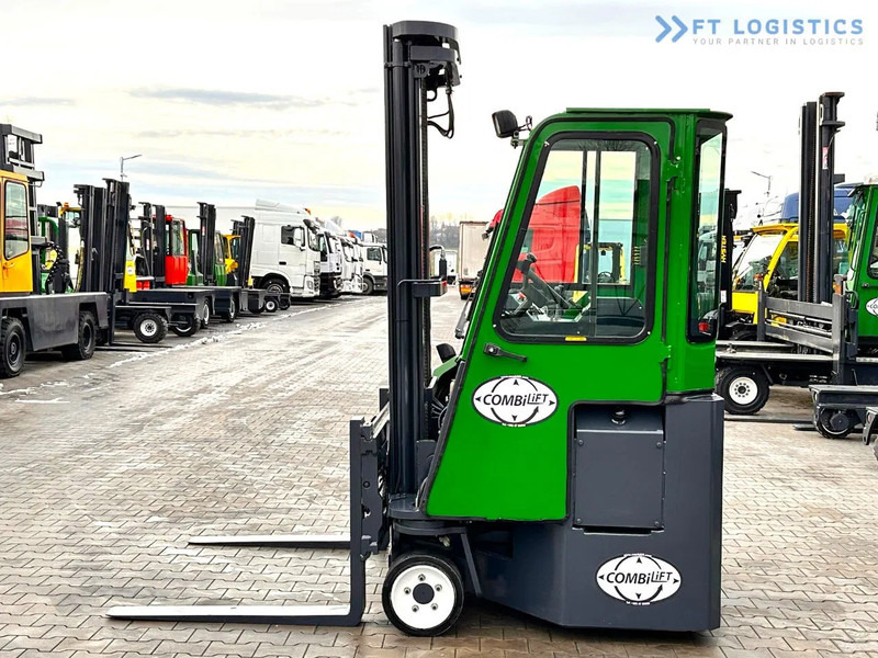 Combilift Combilift C3000CB - DUPLEX 4000mm - Year 2015 - / CABIN - HEATING / ONLY 6546 MTH / EXCELLENT CONDITION / LIKE NEW! Combilift C3 - Четырехсторонний погрузчик: фото 4 Combilift Combilift C3000CB - DUPLEX 4000mm - Year 2015 - / CABIN - HEATING / ONLY 6546 MTH / EXCELLENT CONDITION / LIKE NEW! Combilift C3 - Четырехсторонний погрузчик: фото 4