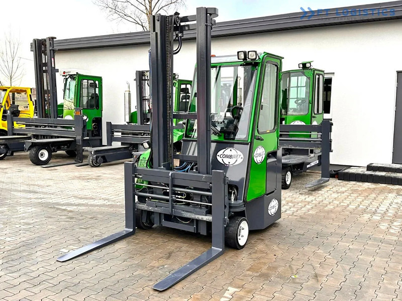 Combilift Combilift C3000CB - DUPLEX 4000mm - Year 2015 - / CABIN - HEATING / ONLY 6546 MTH / EXCELLENT CONDITION / LIKE NEW! Combilift C3 - Четырехсторонний погрузчик: фото 2 Combilift Combilift C3000CB - DUPLEX 4000mm - Year 2015 - / CABIN - HEATING / ONLY 6546 MTH / EXCELLENT CONDITION / LIKE NEW! Combilift C3 - Четырехсторонний погрузчик: фото 2