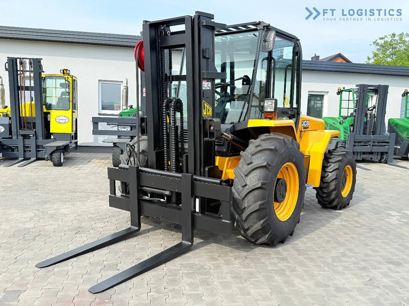 JCB 940 / DIESEL / TRIPLEX 4500MM / FORK POSITIONER / SIDE SHIFT / 4T / NEW TYRES / LIKE NEW 940 / DIESEL / TRIPLEX 4500MM / FORK PO - Внедорожный погрузчик: фото 3 JCB 940 / DIESEL / TRIPLEX 4500MM / FORK POSITIONER / SIDE SHIFT / 4T / NEW TYRES / LIKE NEW 940 / DIESEL / TRIPLEX 4500MM / FORK PO - Внедорожный погрузчик: фото 3