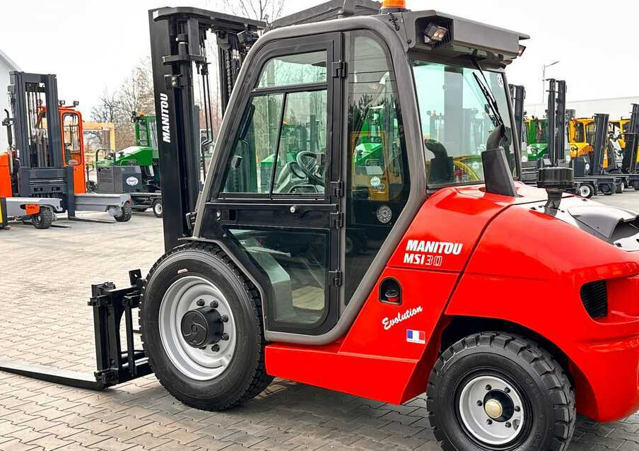 Manitou MSI30 / DIESEL / DUPLEX / 3400MM / CABIN / FORK POSITIONER / SIDE SHIFT / LIKE NEW - Внедорожный погрузчик: фото 4 Manitou MSI30 / DIESEL / DUPLEX / 3400MM / CABIN / FORK POSITIONER / SIDE SHIFT / LIKE NEW - Внедорожный погрузчик: фото 4