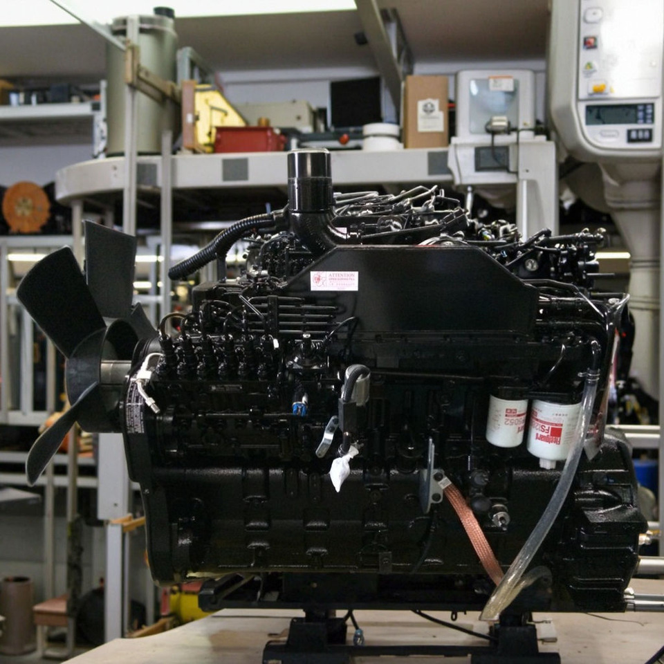 CUMMINS 6CT8.3 - Двигатель для Экскаваторов: фото 2 CUMMINS 6CT8.3 - Двигатель для Экскаваторов: фото 2