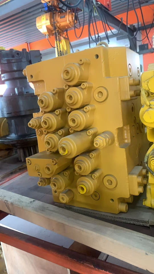 HYUNDAI R210-7 - Гидравлический клапан для Экскаваторов: фото 2 HYUNDAI R210-7 - Гидравлический клапан для Экскаваторов: фото 2