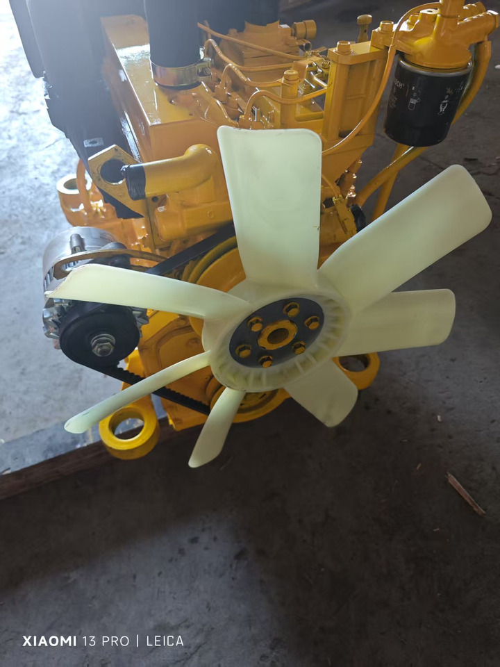 KOMATSU 4D95LE-3 - Двигатель для Экскаваторов: фото 3 KOMATSU 4D95LE-3 - Двигатель для Экскаваторов: фото 3