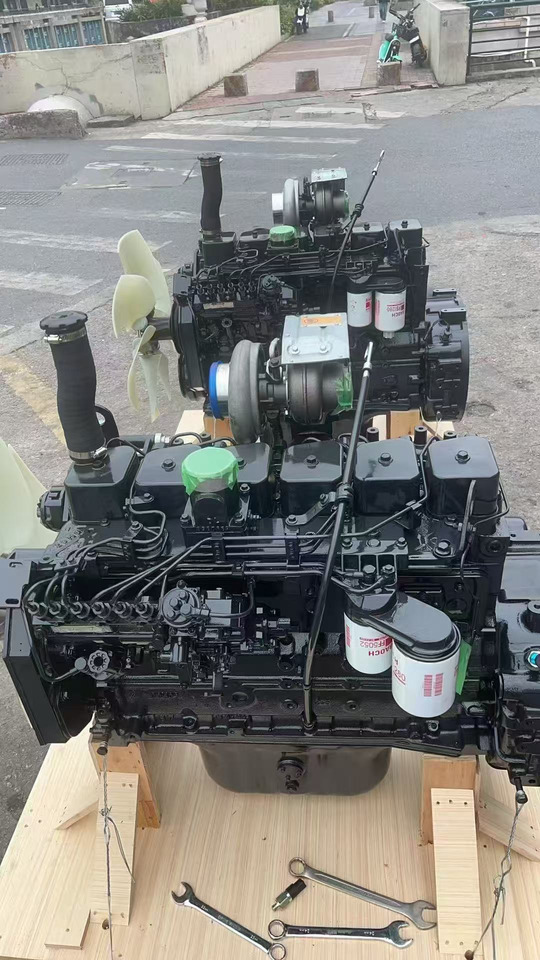 KOMATSU 6D102E - Двигатель для Экскаваторов: фото 1 KOMATSU 6D102E - Двигатель для Экскаваторов: фото 1