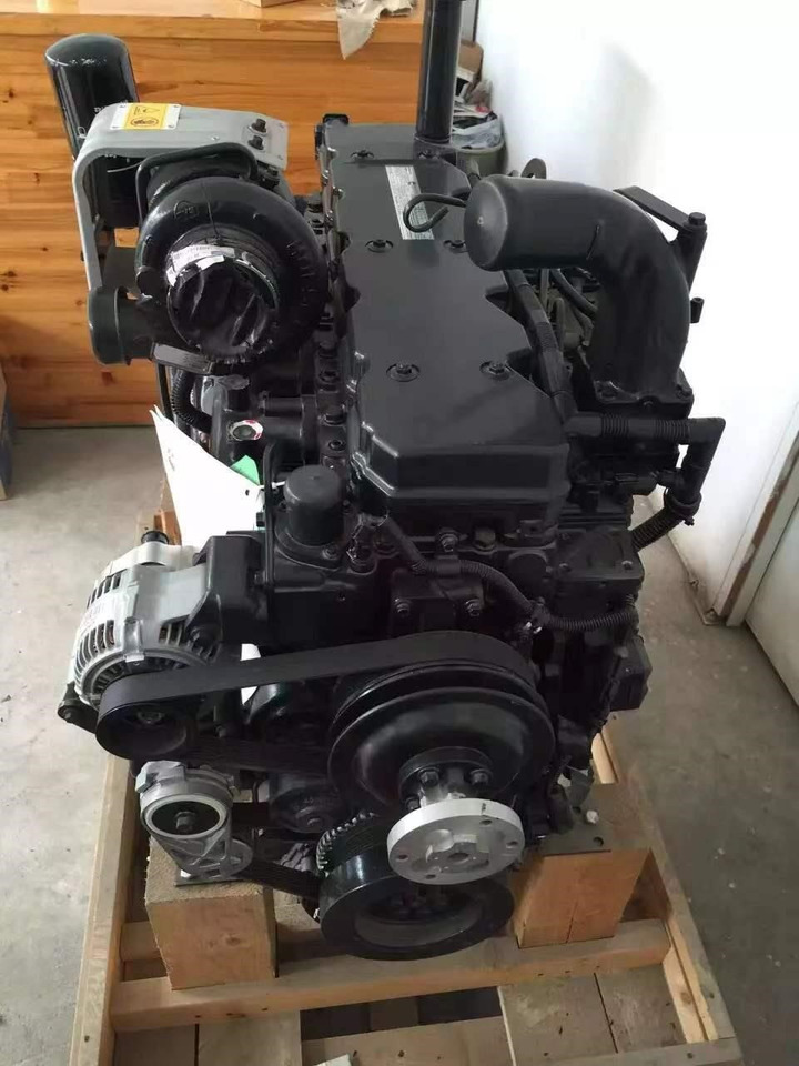 KOMATSU 6D107E - Двигатель для Экскаваторов: фото 2 KOMATSU 6D107E - Двигатель для Экскаваторов: фото 2