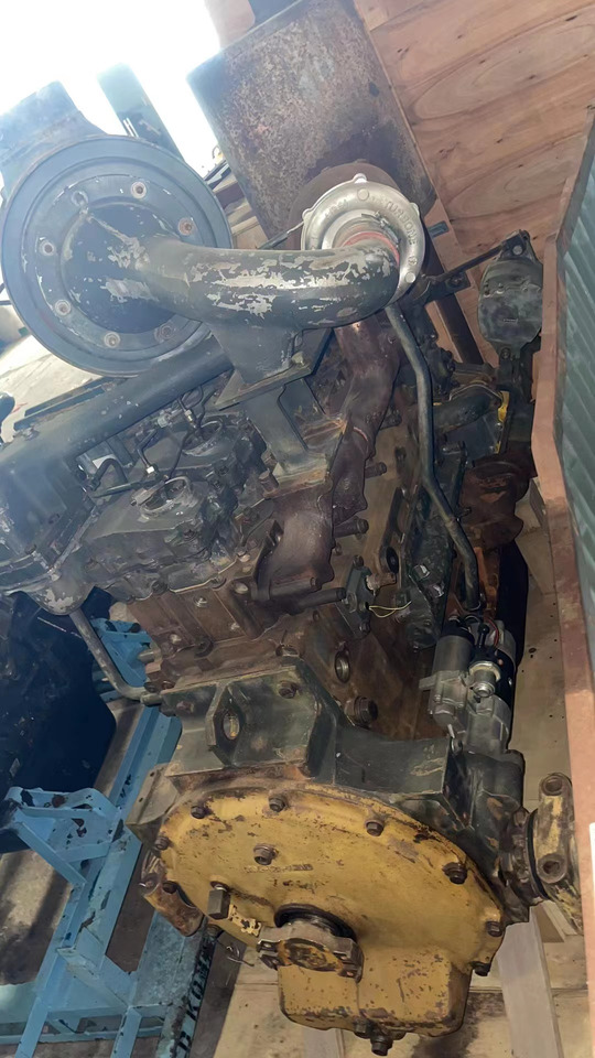 KOMATSU 6D125E-2 - Двигатель для Бульдозеров: фото 4 KOMATSU 6D125E-2 - Двигатель для Бульдозеров: фото 4