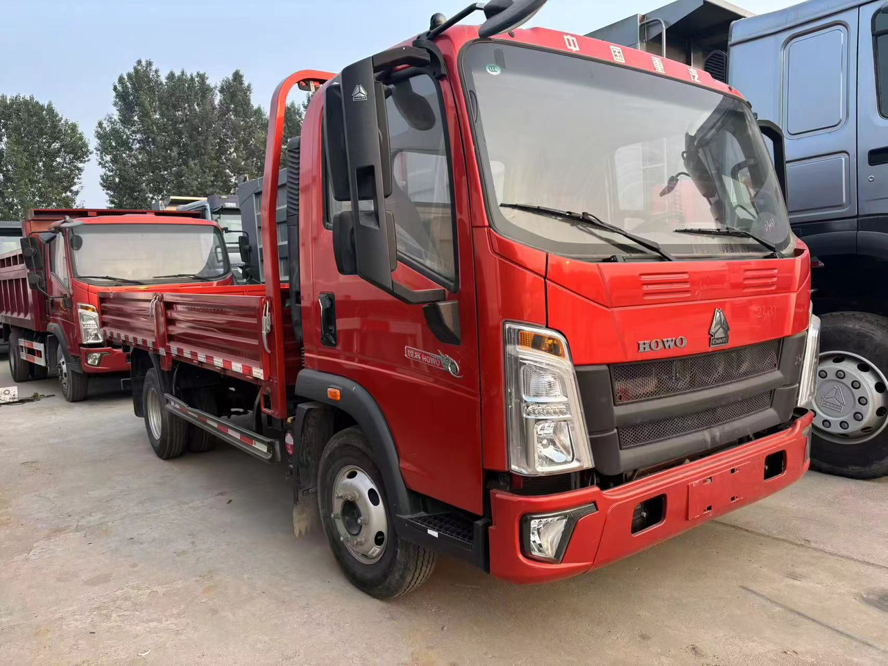 SINOTRUK 4*2 - Самосвал: фото 5 SINOTRUK 4*2 - Самосвал: фото 5