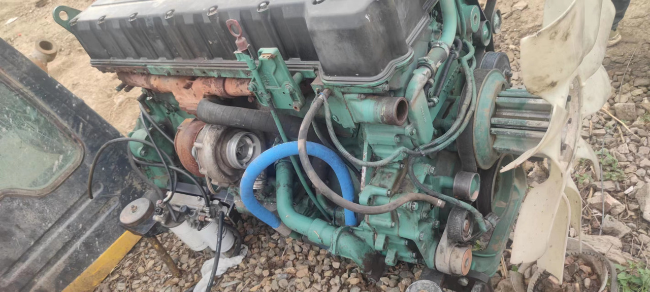 VOLVO D12D - Двигатель для Экскаваторов: фото 3 VOLVO D12D - Двигатель для Экскаваторов: фото 3