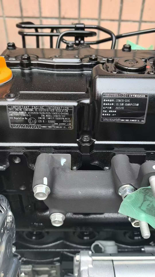 YANMAR 3TNV70 - Двигатель для Мини-экскаваторов: фото 3 YANMAR 3TNV70 - Двигатель для Мини-экскаваторов: фото 3