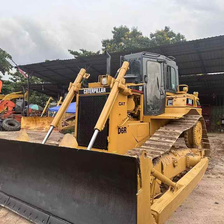 100% Original Caterpillar D6r Bulldozer with Cabin on Sale Used Original Japan Brand Catd6r Crawler Bulldozer High Performance - Бульдозер: фото 3 100% Original Caterpillar D6r Bulldozer with Cabin on Sale Used Original Japan Brand Catd6r Crawler Bulldozer High Performance - Бульдозер: фото 3