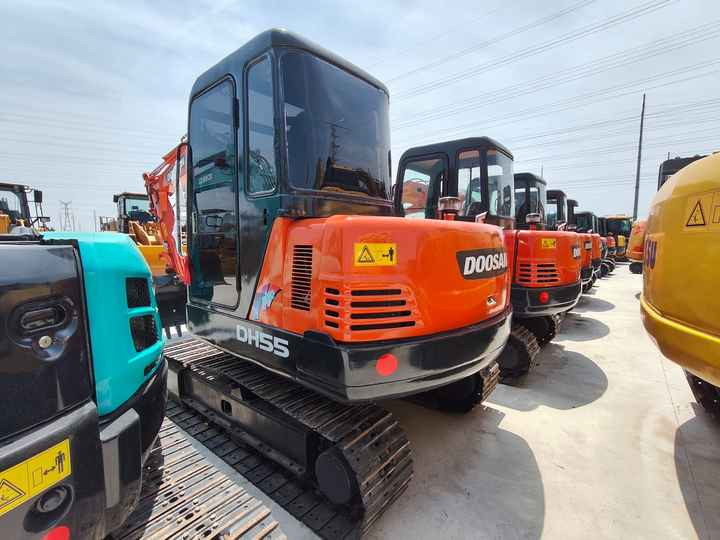 90% New Mini Excavator Doosan DH55, 5-Ton Mini Used High Quality - Мини-экскаватор: фото 3 90% New Mini Excavator Doosan DH55, 5-Ton Mini Used High Quality - Мини-экскаватор: фото 3