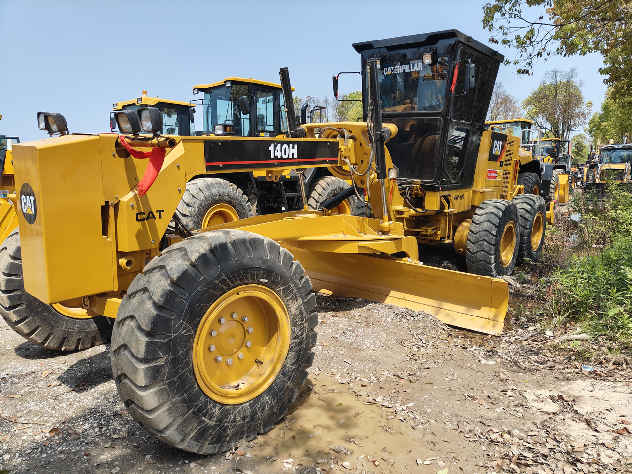 CATERPILLAR high quality hotsale GRADER CAT140H - Грейдер: фото 4 CATERPILLAR high quality hotsale GRADER CAT140H - Грейдер: фото 4