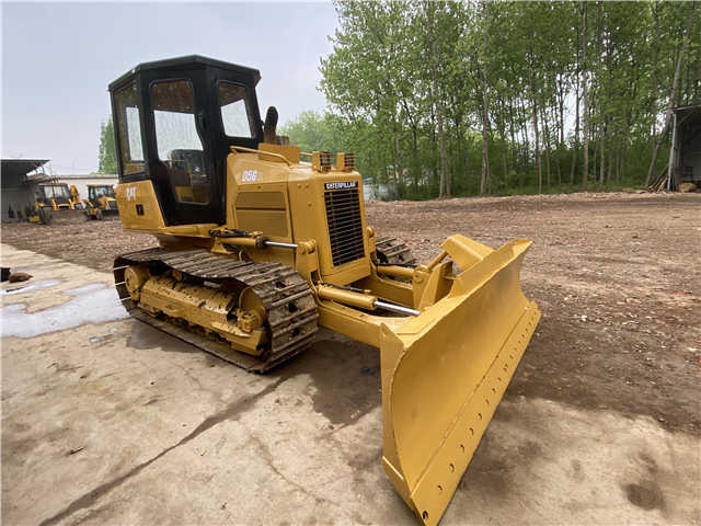 Caterpillar Used D5 Bulldozer , CAT D5g D5h D5k with Ripper , CAT D4h D5h D6h D7h - Бульдозер: фото 2 Caterpillar Used D5 Bulldozer , CAT D5g D5h D5k with Ripper , CAT D4h D5h D6h D7h - Бульдозер: фото 2