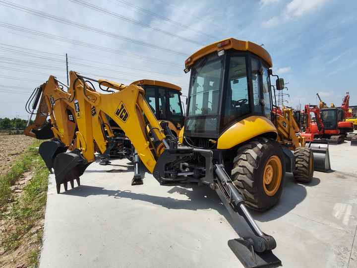 Cheap Price JCB 3CX Backhoe Loader in Excellent Condition for Sale JCB3CX JCB 4CX Available for Sale - Экскаватор-погрузчик: фото 4 Cheap Price JCB 3CX Backhoe Loader in Excellent Condition for Sale JCB3CX JCB 4CX Available for Sale - Экскаватор-погрузчик: фото 4