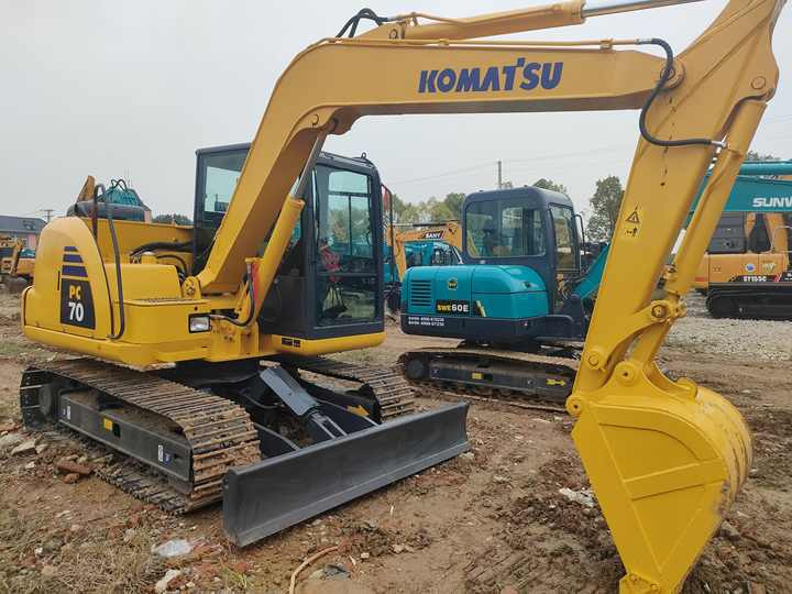 Cheap Used Komatsu PC70-8 Crawler Excavator with High Efficiency Used Heavy Machinery Komatsu PC70-8 Digger Cheap for Sale - Гусеничный экскаватор: фото 3 Cheap Used Komatsu PC70-8 Crawler Excavator with High Efficiency Used Heavy Machinery Komatsu PC70-8 Digger Cheap for Sale - Гусеничный экскаватор: фото 3