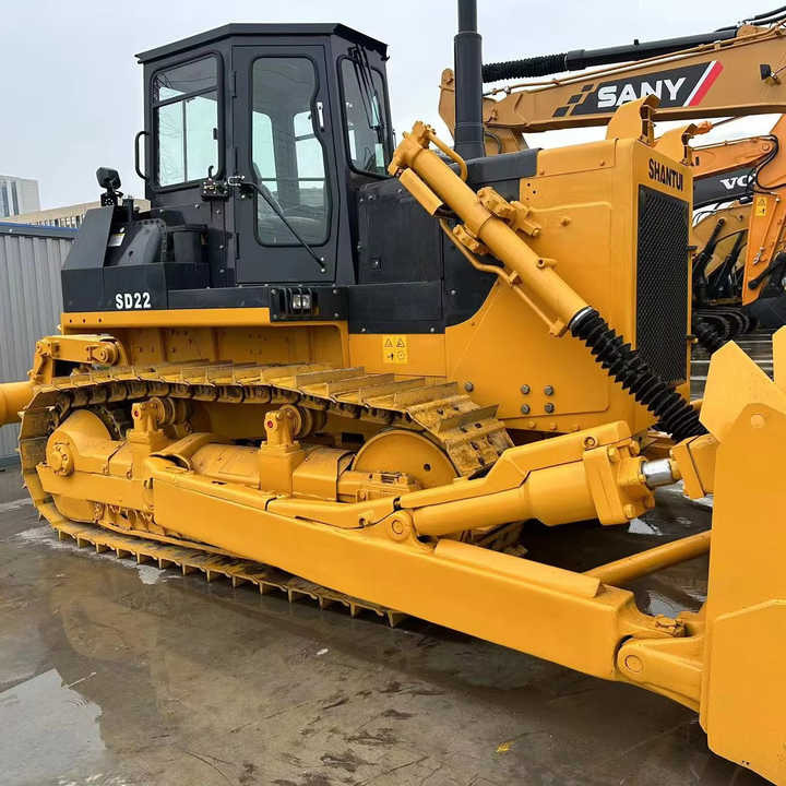 China Brand Bulldozer Shantui SD22 Used Bulldozer Low Price Bulldozer Market Machinery and Equipment for Sale - Бульдозер: фото 1 China Brand Bulldozer Shantui SD22 Used Bulldozer Low Price Bulldozer Market Machinery and Equipment for Sale - Бульдозер: фото 1
