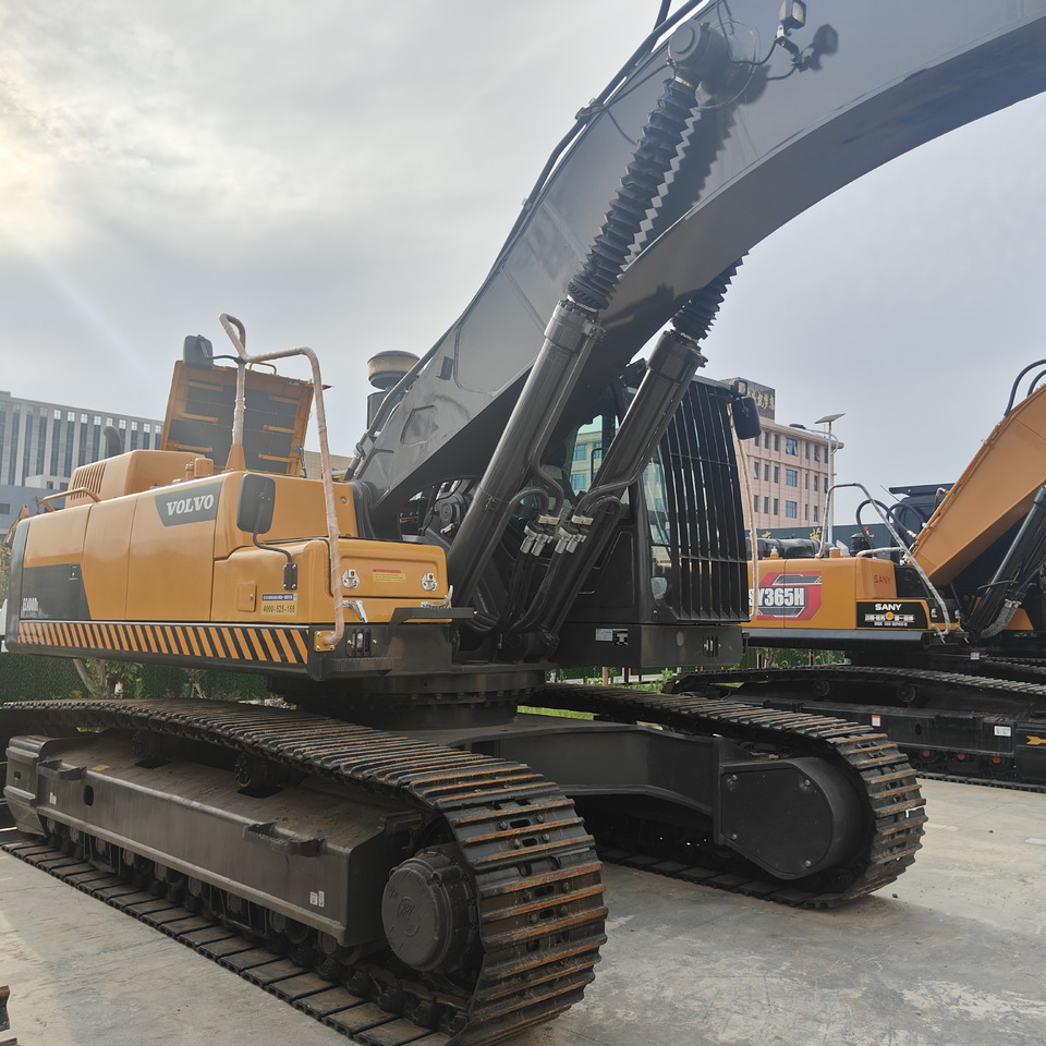 EXCAVATOR Good Condition VOLVO EC480DL Excavator Low Price Large Hydraulic Crawler Excavator volvo 480dl for Sale - Гусеничный экскаватор: фото 2 EXCAVATOR Good Condition VOLVO EC480DL Excavator Low Price Large Hydraulic Crawler Excavator volvo 480dl for Sale - Гусеничный экскаватор: фото 2