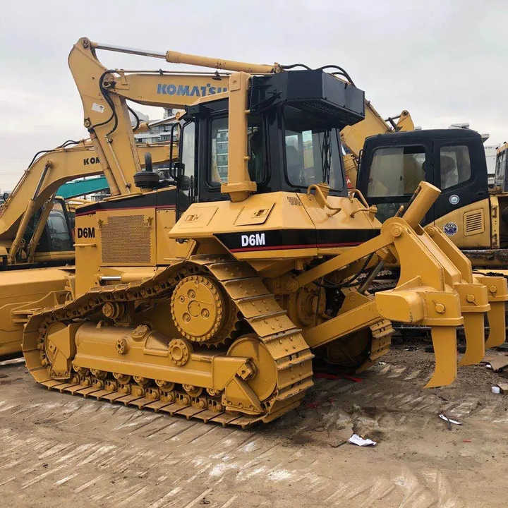 Good Condition D6m Mini Bulldozer New Crawler Bulldozer with Parts Price Bulldozers - Бульдозер: фото 3 Good Condition D6m Mini Bulldozer New Crawler Bulldozer with Parts Price Bulldozers - Бульдозер: фото 3