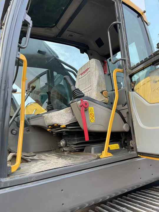 Good Condition VOLVO EC480DL Excavator Low Price Large Hydraulic Crawler Excavator volvo 480dl for Sale - Гусеничный экскаватор: фото 2 Good Condition VOLVO EC480DL Excavator Low Price Large Hydraulic Crawler Excavator volvo 480dl for Sale - Гусеничный экскаватор: фото 2