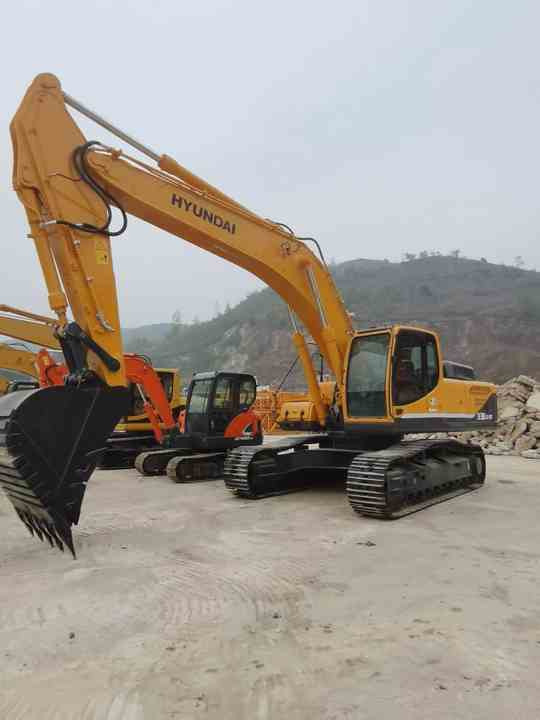 Heavy Construction Equipment Crawler Excavator HYUNDAI R330 Used Machine for Sale - Экскаватор: фото 3 Heavy Construction Equipment Crawler Excavator HYUNDAI R330 Used Machine for Sale - Экскаватор: фото 3