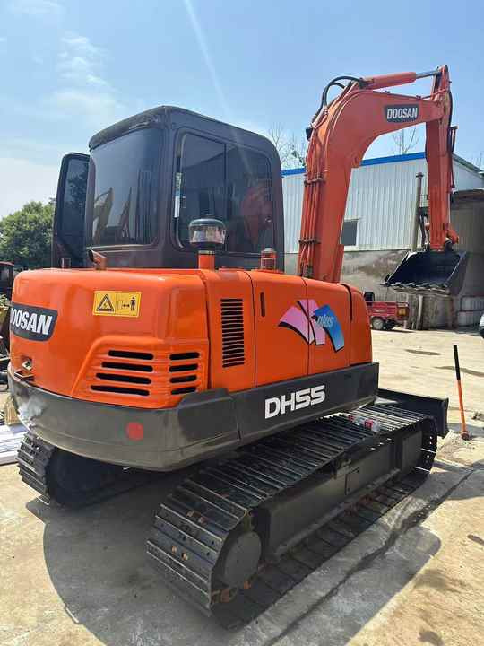 Low Shipping Used Excavator Doosan DH55 Good Condition with Low Hours - Гусеничный экскаватор: фото 2 Low Shipping Used Excavator Doosan DH55 Good Condition with Low Hours - Гусеничный экскаватор: фото 2