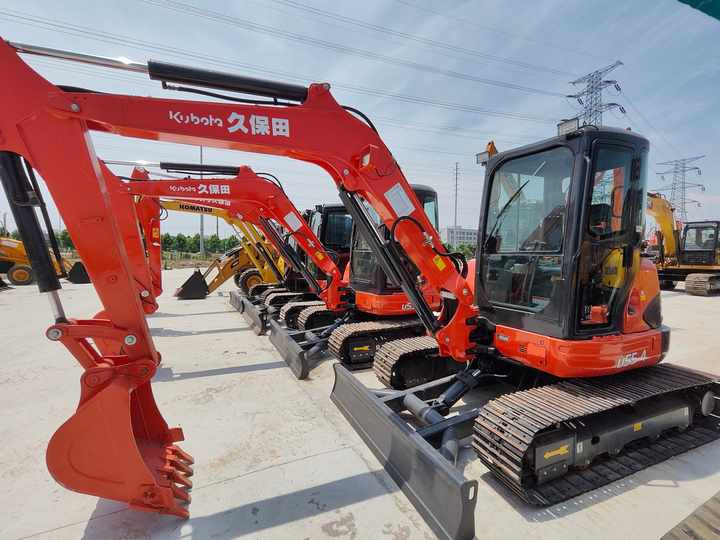 Perfect Condition Kubota U55-4 Japan Brand Mini Excavator with Pusher for Sale Kubota U25 35 55 5tons - Экскаватор: фото 5 Perfect Condition Kubota U55-4 Japan Brand Mini Excavator with Pusher for Sale Kubota U25 35 55 5tons - Экскаватор: фото 5