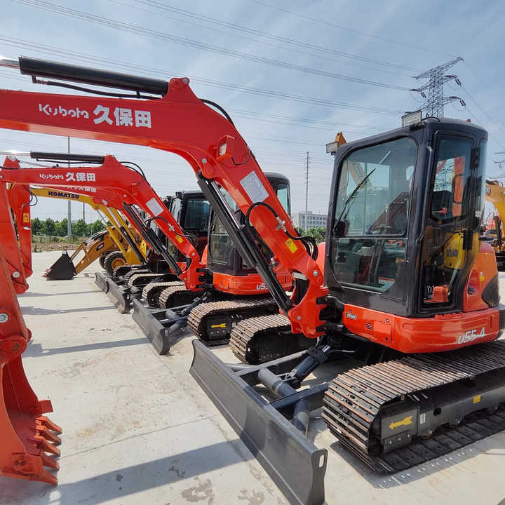 Perfect Condition Kubota U55-4 Japan Brand Mini Excavator with Pusher for Sale Kubota U25 35 55 5tons - Экскаватор: фото 1 Perfect Condition Kubota U55-4 Japan Brand Mini Excavator with Pusher for Sale Kubota U25 35 55 5tons - Экскаватор: фото 1