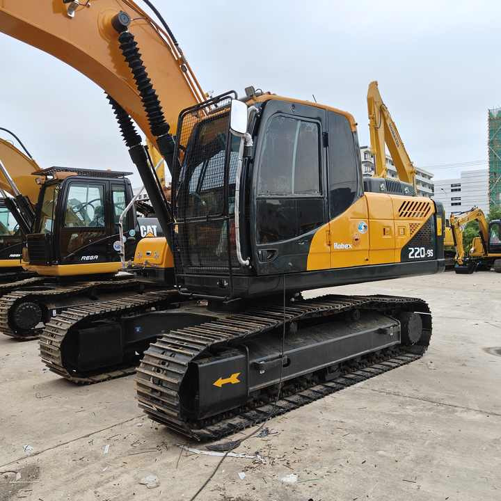 South Korea Low Price Hyundai 220lc-9s Excavator Hyundai 22ton Excavator Hot Sale - Гусеничный экскаватор: фото 2 South Korea Low Price Hyundai 220lc-9s Excavator Hyundai 22ton Excavator Hot Sale - Гусеничный экскаватор: фото 2