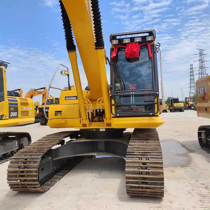 USED komatsu Pc200-8 Excavator with Good Condition for Sale - Экскаватор: фото 5 USED komatsu Pc200-8 Excavator with Good Condition for Sale - Экскаватор: фото 5