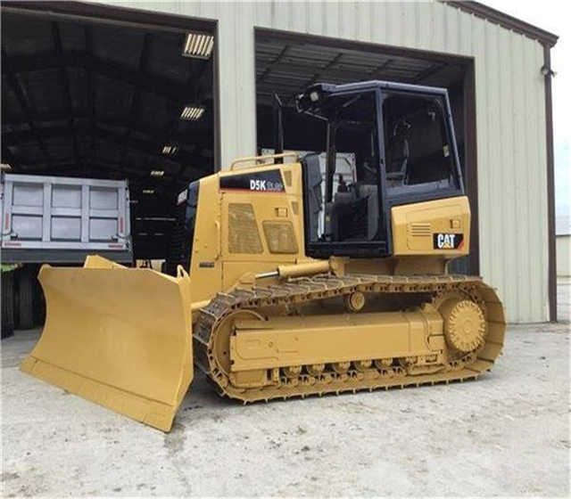 Used Cat D5k D5g D5 D5m D5h Crawler Bulldozer , CAT Bulldozer with Ripper , Original Cat Bulldozers - Бульдозер: фото 5 Used Cat D5k D5g D5 D5m D5h Crawler Bulldozer , CAT Bulldozer with Ripper , Original Cat Bulldozers - Бульдозер: фото 5