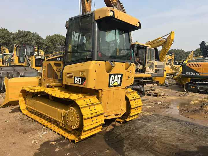 Used Cat Mini Bulldozer D5k Cat Dozers - Бульдозер: фото 4 Used Cat Mini Bulldozer D5k Cat Dozers - Бульдозер: фото 4