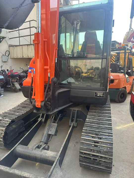 Гусеничный экскаватор Used Digger DOOSAN DX60 Construction Machinery Construction Digger Used DOOSAN DX60 Cheap Excavator: фото 6
