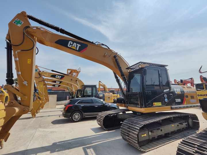 Used Excavator Catterpiller Cat320D with Wide Track Shoe Hot Sale Used Engineering & Construction Machinery - Экскаватор: фото 2 Used Excavator Catterpiller Cat320D with Wide Track Shoe Hot Sale Used Engineering & Construction Machinery - Экскаватор: фото 2