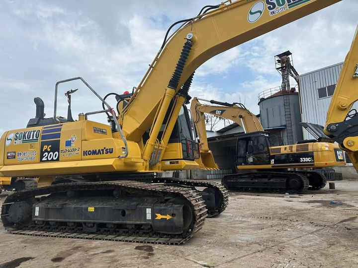 Used Good Quality Japan Original PC200-8 in Good Condition PC200-8 Komatsu - Гусеничный экскаватор: фото 4 Used Good Quality Japan Original PC200-8 in Good Condition PC200-8 Komatsu - Гусеничный экскаватор: фото 4