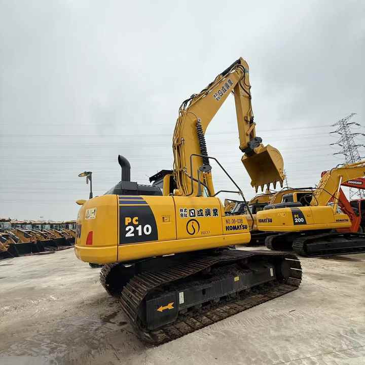 Used Good Quality Japan Original PC210-8 in Good Condition PC210-8 Komatsu - Гусеничный экскаватор: фото 3 Used Good Quality Japan Original PC210-8 in Good Condition PC210-8 Komatsu - Гусеничный экскаватор: фото 3