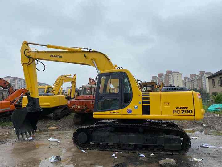 Used Good Quality Japan Original PC220-6 in Good Condition PC220-6 Komatsu - Гусеничный экскаватор: фото 5 Used Good Quality Japan Original PC220-6 in Good Condition PC220-6 Komatsu - Гусеничный экскаватор: фото 5