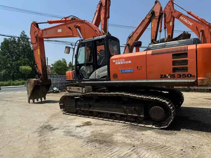 Used Hitachi ZX350H-5G Hydraulic Excavator Original Superior Performance Hitachi ZX350 Construction Machinery for Sale - Гусеничный экскаватор: фото 3 Used Hitachi ZX350H-5G Hydraulic Excavator Original Superior Performance Hitachi ZX350 Construction Machinery for Sale - Гусеничный экскаватор: фото 3