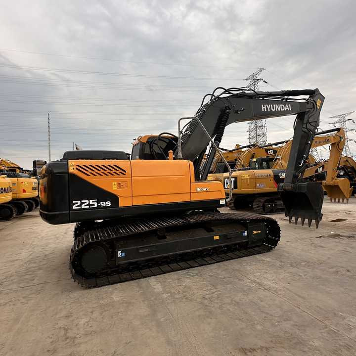 Used Hyundai 225LC-9S Excavator with Excellent Performance for Sale - Гусеничный экскаватор: фото 5 Used Hyundai 225LC-9S Excavator with Excellent Performance for Sale - Гусеничный экскаватор: фото 5
