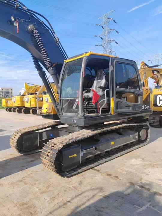 Used Hyundai210-9 21T Second Hand Korea Original - Гусеничный экскаватор: фото 3 Used Hyundai210-9 21T Second Hand Korea Original - Гусеничный экскаватор: фото 3