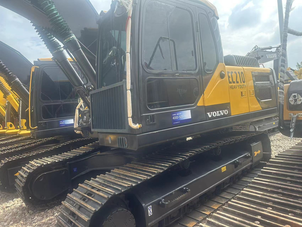 Used VOLVO EC210 Excavator Efficient Heavy Construction Equipment with Original Engine Second Hand Crawler Excavator - Гусеничный экскаватор: фото 4 Used VOLVO EC210 Excavator Efficient Heavy Construction Equipment with Original Engine Second Hand Crawler Excavator - Гусеничный экскаватор: фото 4