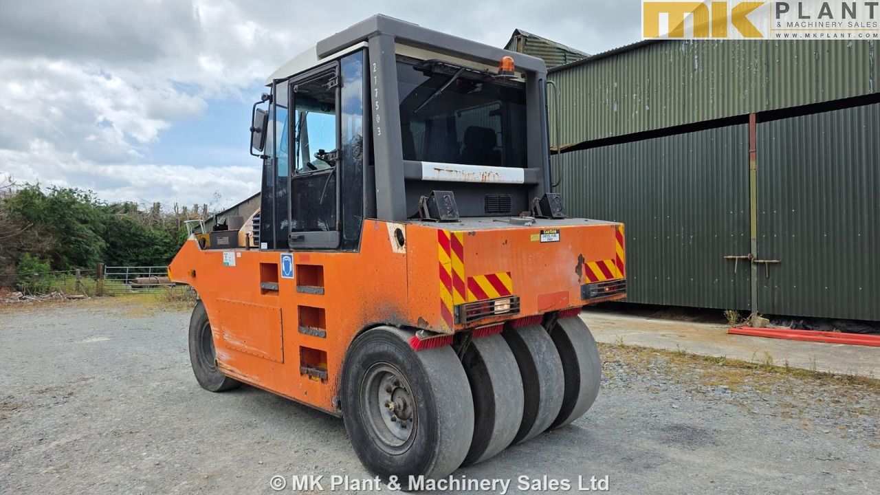 BOMAG BW24R (Stavostroj VP2400 / Ammann AP2400) - Пневмоколесный каток: фото 2 BOMAG BW24R (Stavostroj VP2400 / Ammann AP2400) - Пневмоколесный каток: фото 2