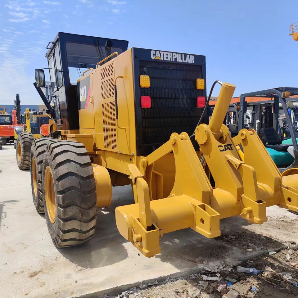 CATERPILLAR 140G - Грейдер: фото 3 CATERPILLAR 140G - Грейдер: фото 3
