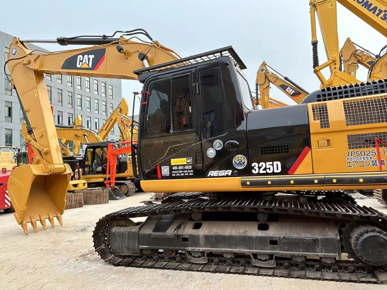 CATERPILLAR 325D - Гусеничный экскаватор: фото 4 CATERPILLAR 325D - Гусеничный экскаватор: фото 4
