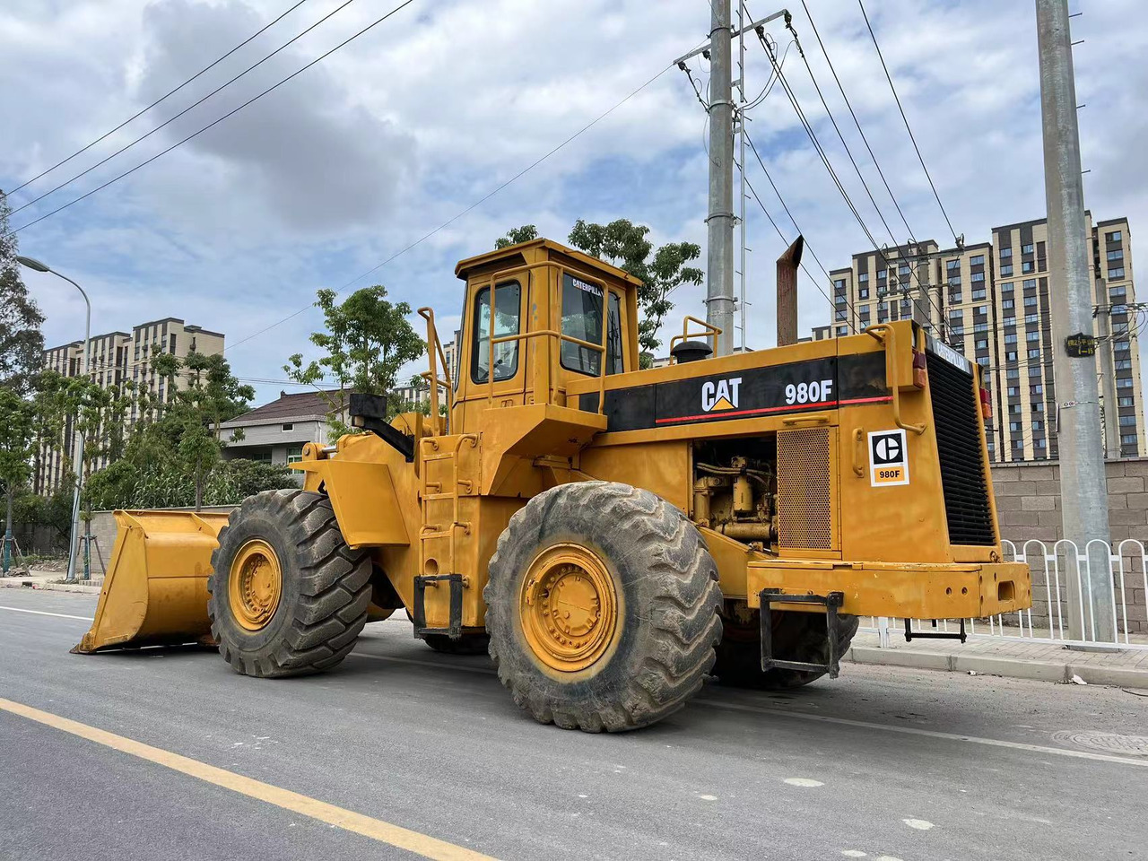 CATERPILLAR 980F - Гусеничный погрузчик: фото 2 CATERPILLAR 980F - Гусеничный погрузчик: фото 2